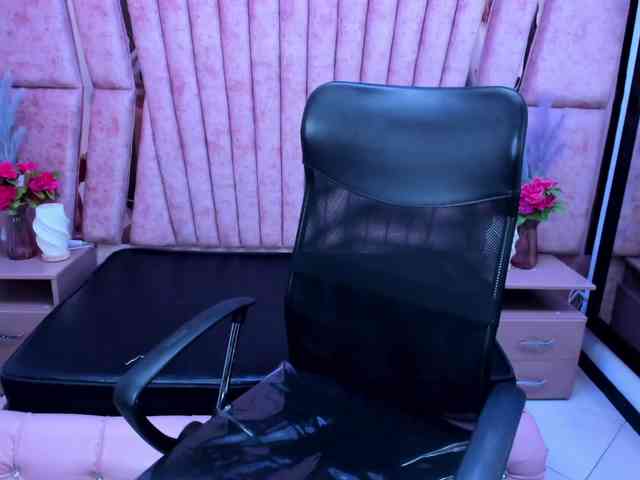 SophiHardd webcam