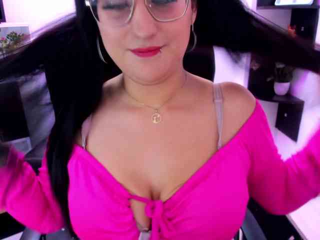 SophiHardd webcam