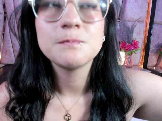 SophiHardd webcam