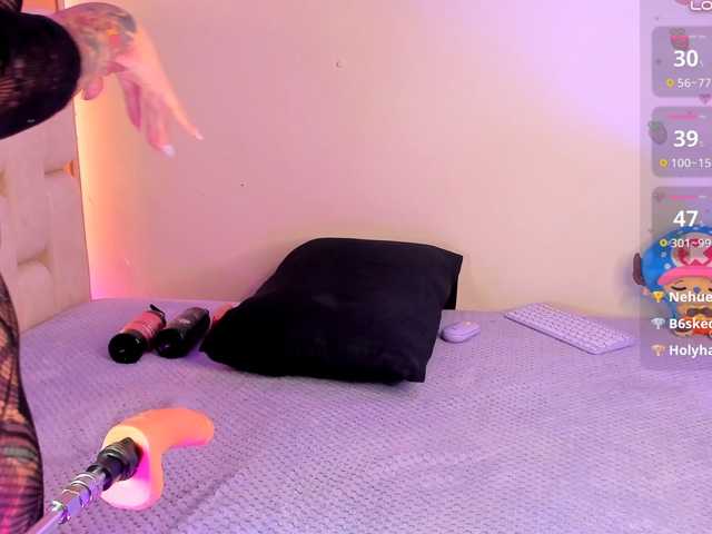im-foxy011 live cam on BongaCams