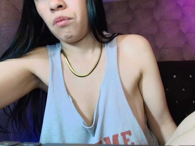 AnnaliOlsenX live cam on BongaCams