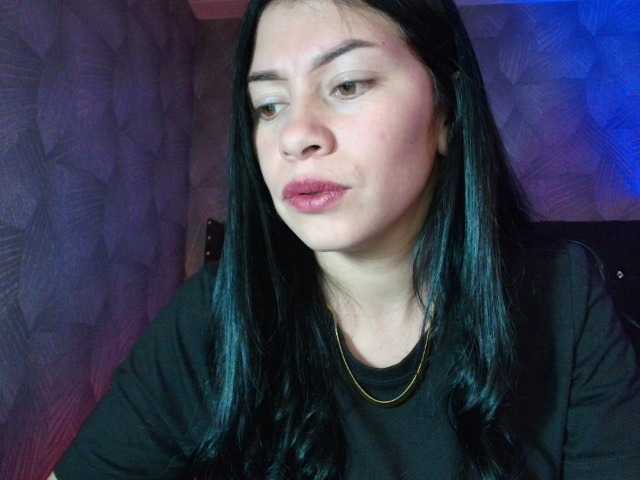 AnnaliOlsenX live cam on BongaCams