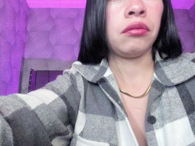 AnnaliOlsenX live cam on BongaCams