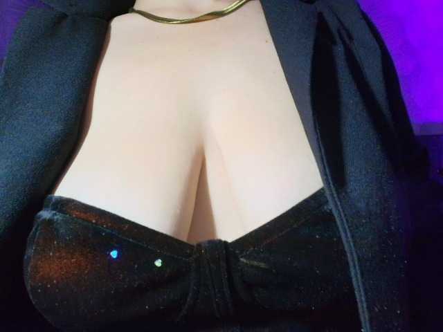 AnnaliOlsenX