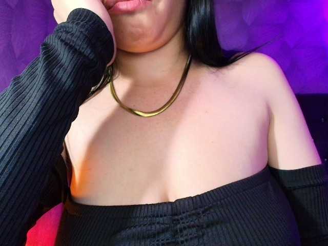 AnnaliOlsenX live cam on BongaCams