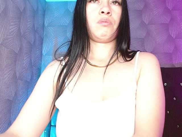 AnnaliOlsenX live webcam show