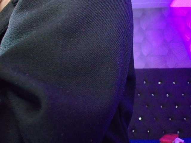 AnnaliOlsenX live cam on BongaCams