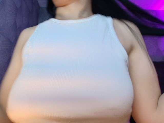 AnnaliOlsenX live cam on BongaCams