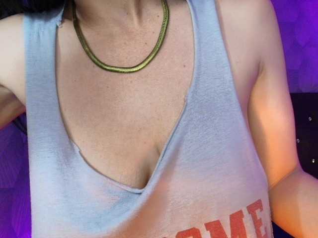 AnnaliOlsenX live cam on BongaCams