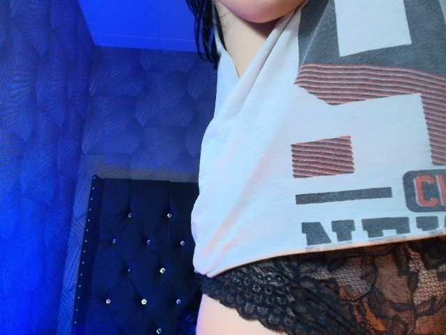 AnnaliOlsenX live cam on BongaCams