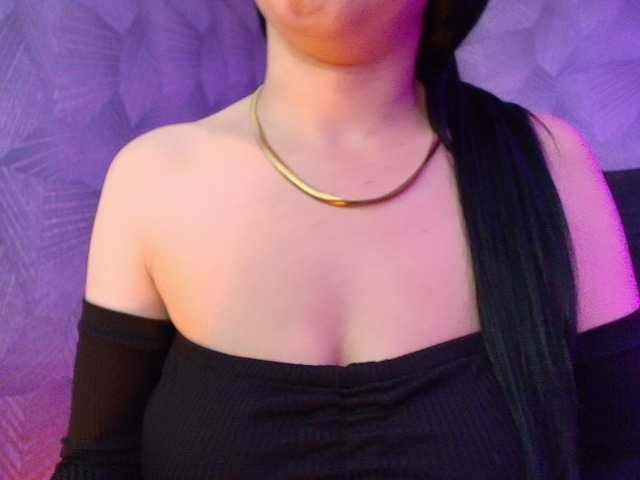 AnnaliOlsenX live cam on BongaCams