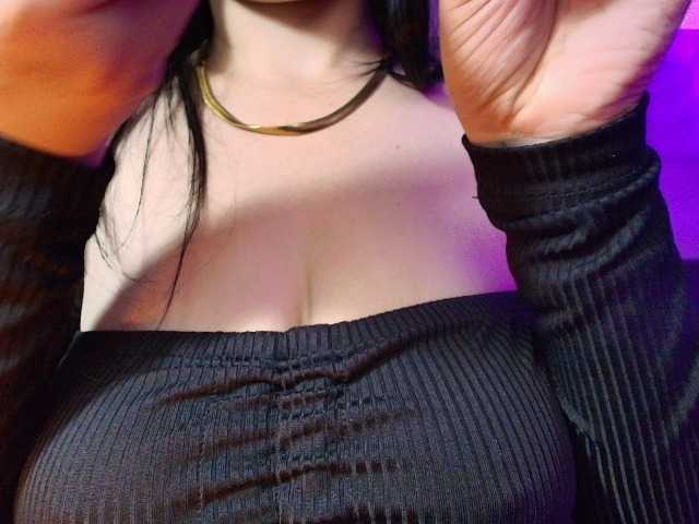 AnnaliOlsenX live cam on BongaCams