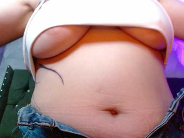 AnnaliOlsenX live cam on BongaCams