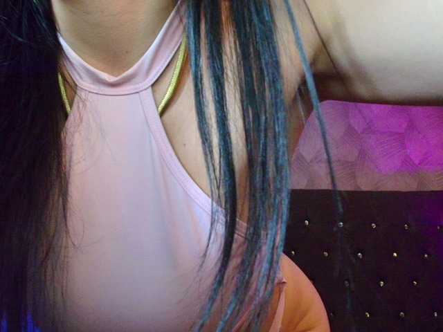 AnnaliOlsenX live cam on BongaCams