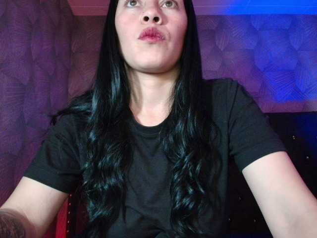 AnnaliOlsenX live cam on BongaCams