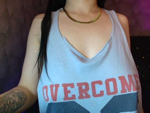 AnnaliOlsenX live cam on BongaCams
