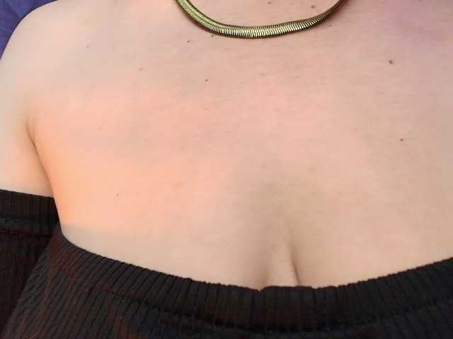AnnaliOlsenX live cam on BongaCams