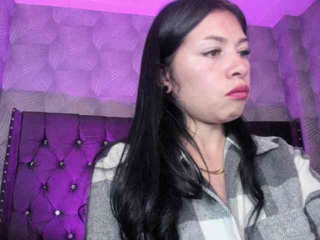 AnnaliOlsenX webcam