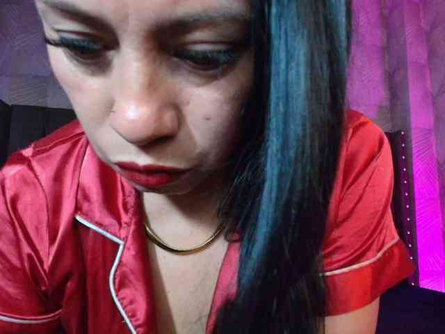 AnnaliOlsenX webcam