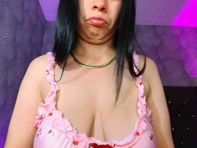 AnnaliOlsenX AnnaliOlsenX