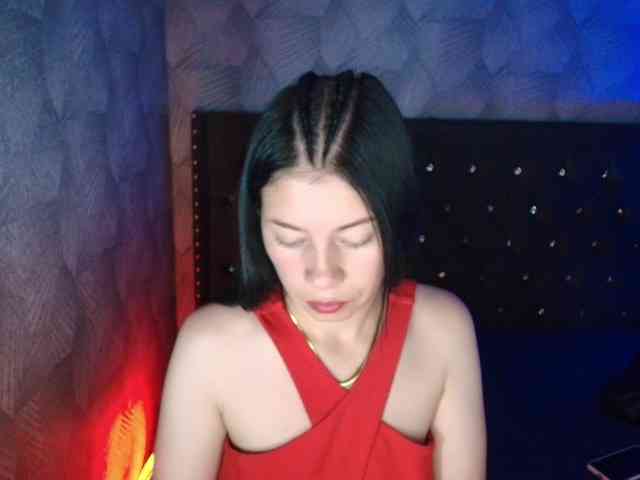 AnnaliOlsenX webcam