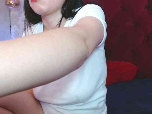 AnnaliOlsenX Live Webcam on BongaCams