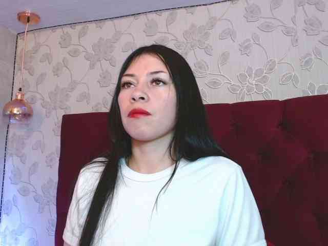AnnaliOlsenX webcam
