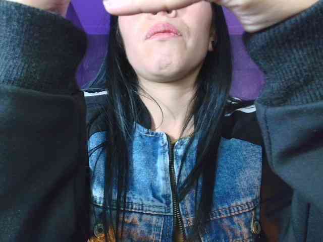 AnnaliOlsenX webcam
