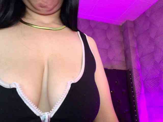 AnnaliOlsenX AnnaliOlsenX