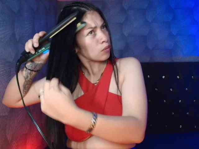 AnnaliOlsenX AnnaliOlsenX