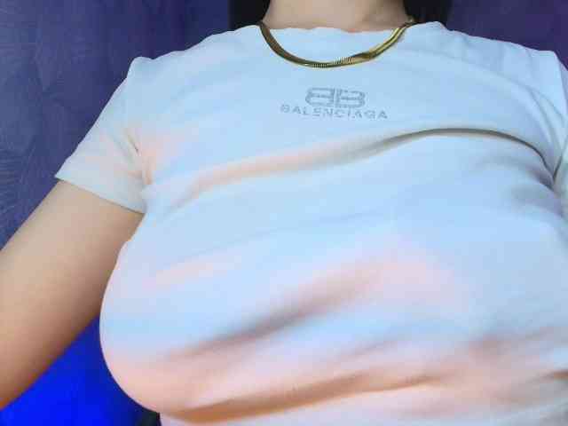 AnnaliOlsenX webcam
