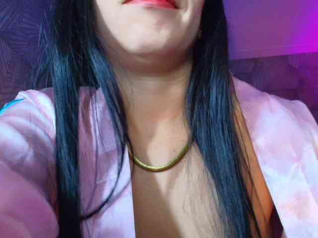 AnnaliOlsenX webcam