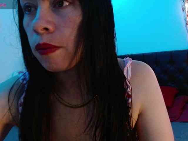 AnnaliOlsenX webcam