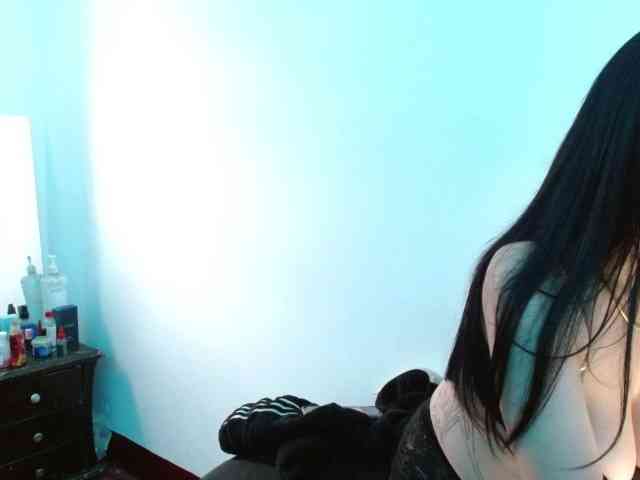 AnnaliOlsenX webcam