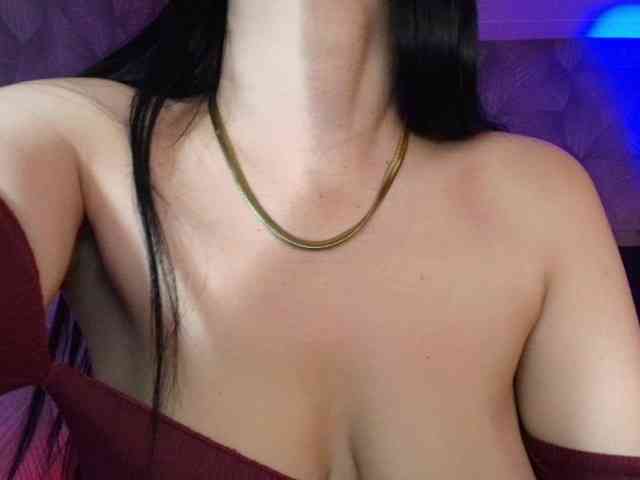AnnaliOlsenX AnnaliOlsenX