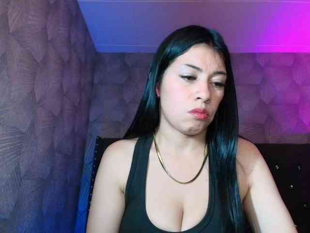 AnnaliOlsenX AnnaliOlsenX