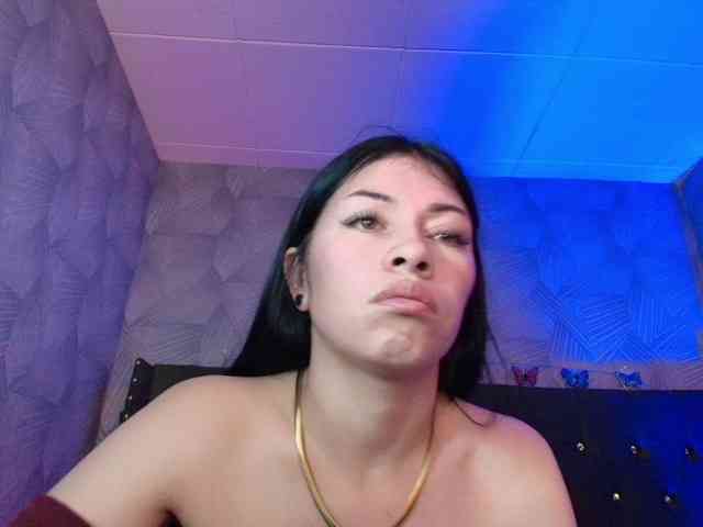 AnnaliOlsenX AnnaliOlsenX