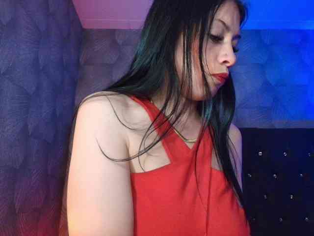 AnnaliOlsenX AnnaliOlsenX