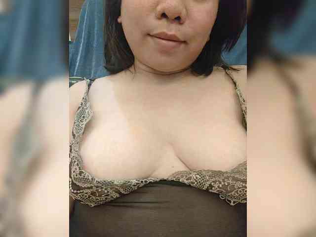 RossyLove webcam