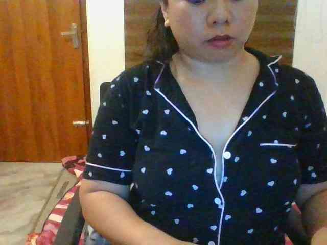 RossyLove webcam