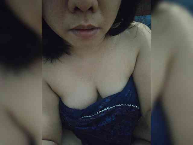 RossyLove webcam