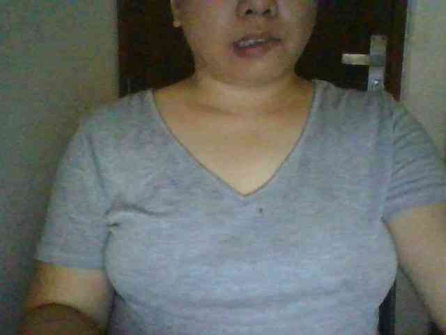 RossyLove webcam