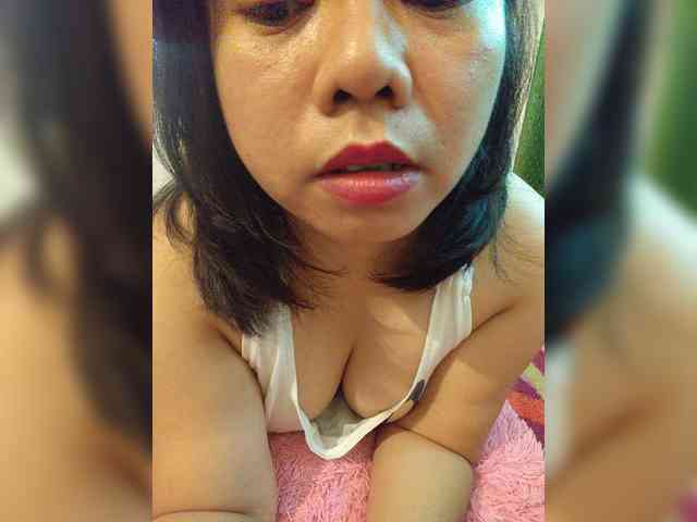 RossyLove webcam