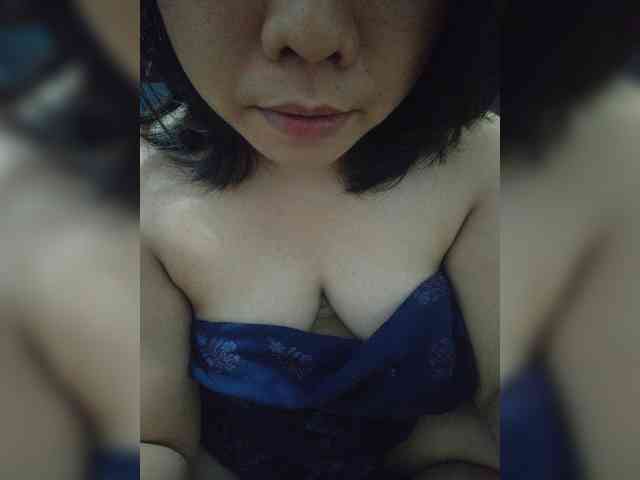 RossyLove webcam