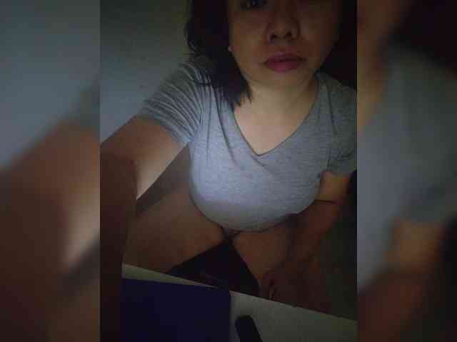 RossyLove webcam