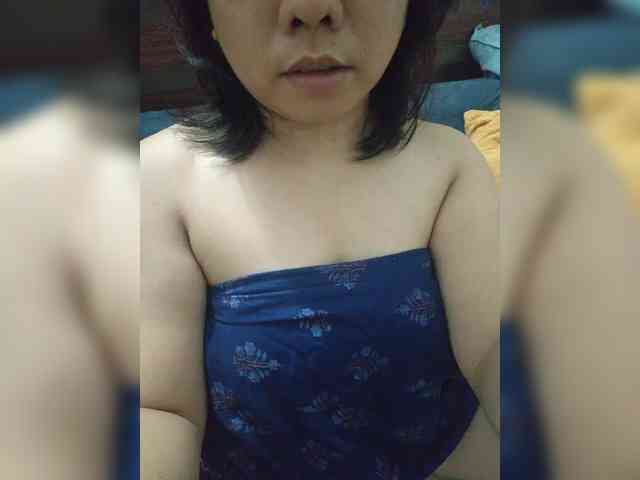 RossyLove webcam