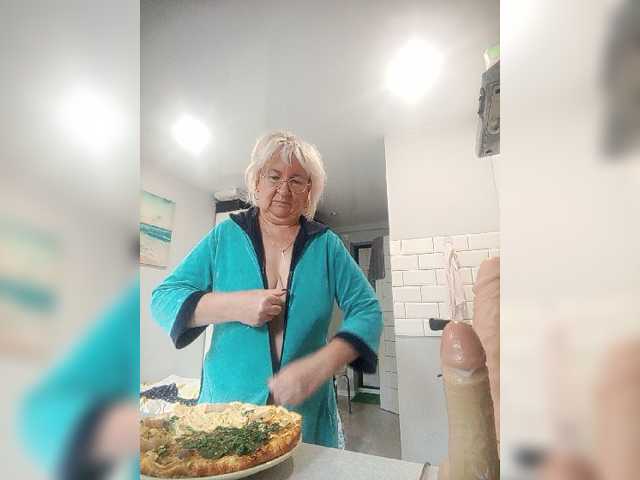 valentina888 live cam on BongaCams