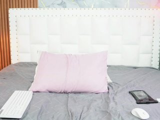Indiancutiie's Live Webcam