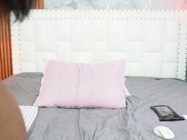 Indiancutiie live cam on BongaCams