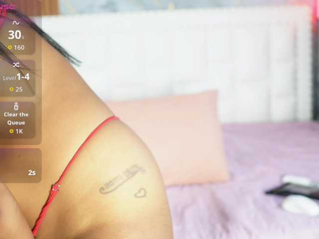 Indiancutiie live cam on BongaCams